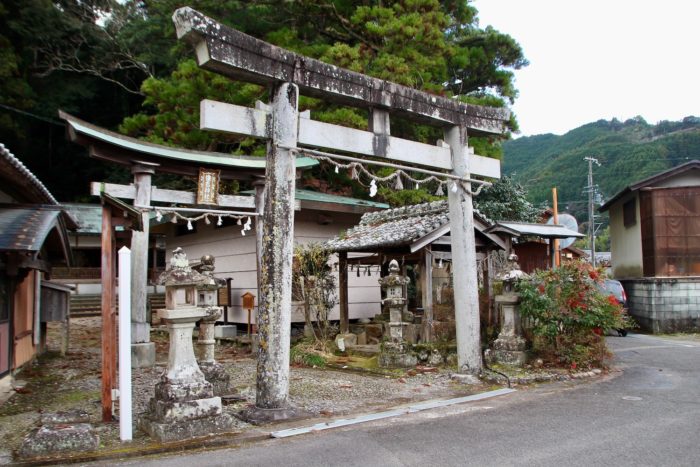こんなところにも住吉神社。日本全国に約600社あるらしいね。
